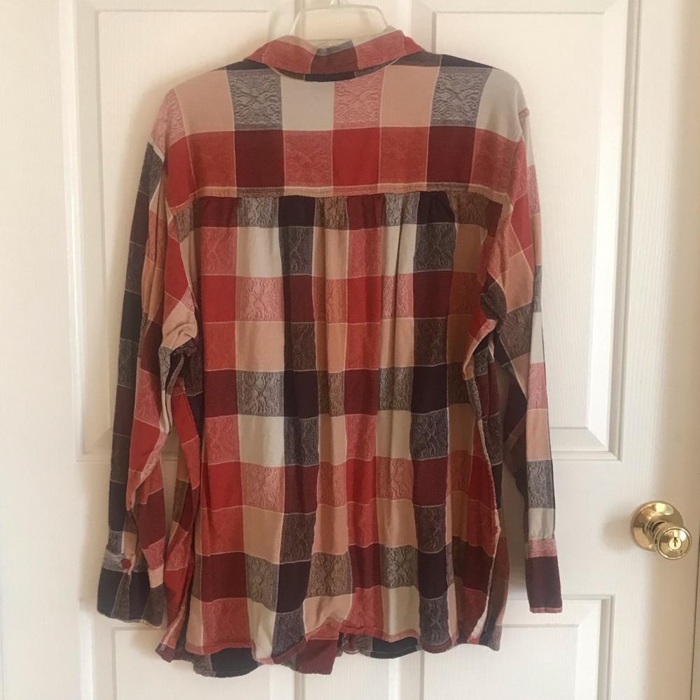 Maria Gabrielle button down - Picture 3 of 4